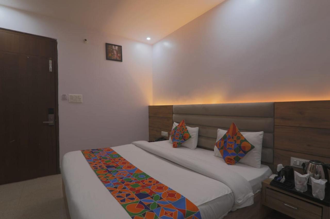 Icyhotels Hl Inn Chinhat Экстерьер фото