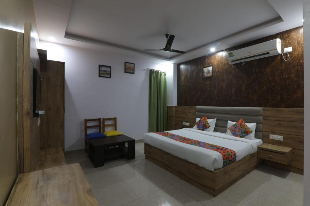 Icyhotels Hl Inn Chinhat Экстерьер фото