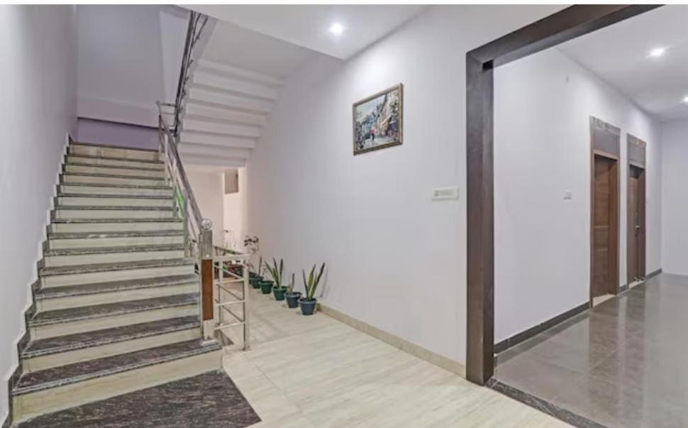 Icyhotels Hl Inn Chinhat Экстерьер фото